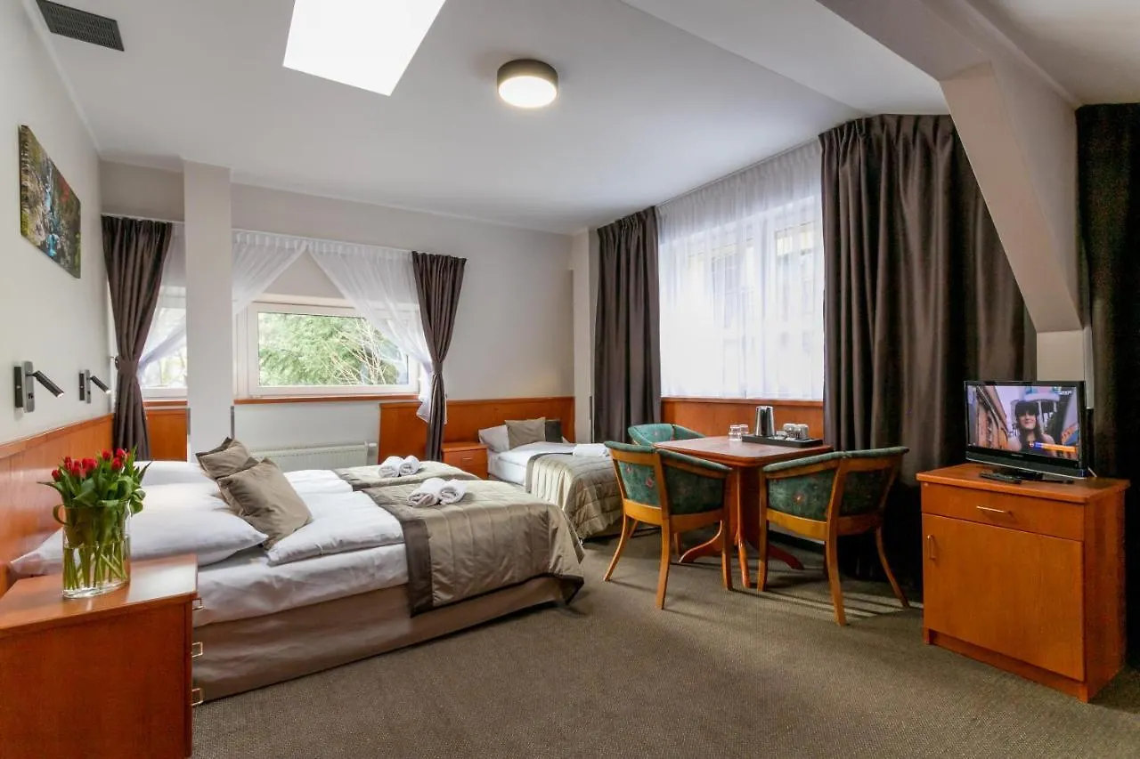 Hotel Osrodek Gawra Sklářská Poruba 0*,